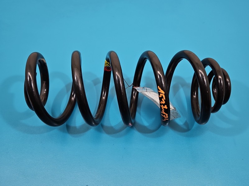 Sprężyna tył tylna BMW X5 F15