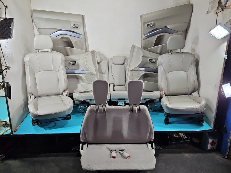 Fotele komplet kanapa Mitsubishi Outlander II Fotele komplet kanapa Mitsubishi Outlander II