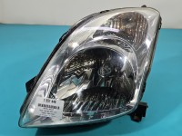 Reflektor lewy lampa przód Suzuki Swift Mk6 EUROPA 35300-62J11
