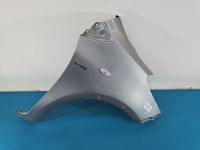 Błotnik przód prawy Toyota Yaris II srebrny 1F8