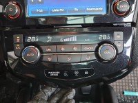 Konsola panel nawiewu Nissan Qashqai II J11 13-21 275004EA1A