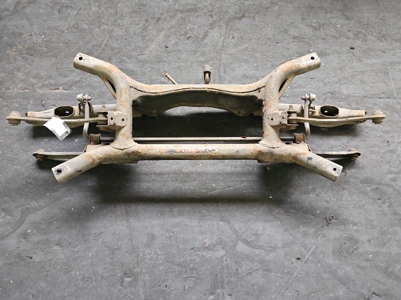 Tylna belka oś tył Mitsubishi ASX 10- 1.6 16v (4A92) Tylna belka oś tył Mitsubishi ASX 10- 1.6 16v (4A92)
