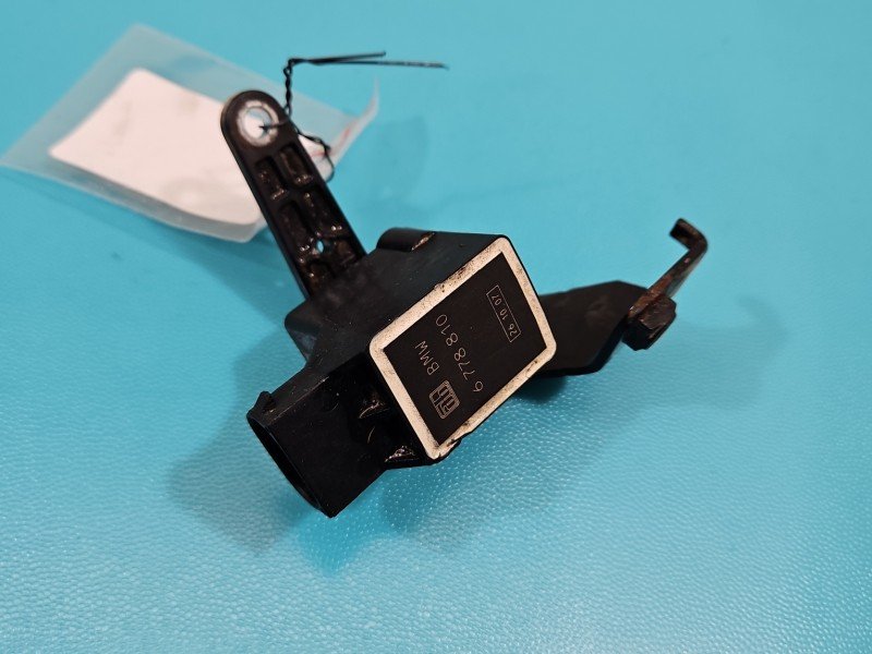 Czujnik poziomowania xenon Bmw X3 e83 6778810 Czujnik poziomowania xenon Bmw X3 e83 6778810