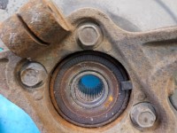 Zacisk przód lewy Mitsubishi Outlander III 12- 2.4 wiel