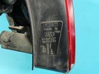 Lampa tył prawa Producent części: FIAT, MAKO Z LISTWĄ ŻARÓWKOWĄ Fiat Linea sedan