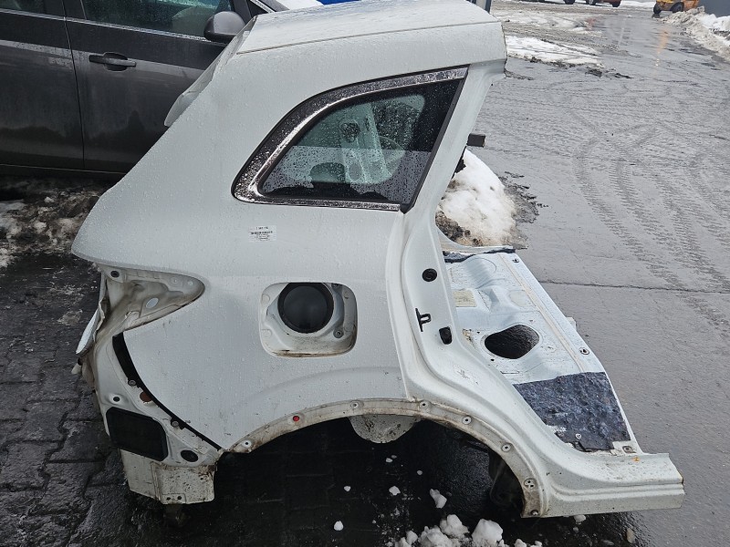 Błotnik tył prawy Renault Kadjar biały DV369 ćwiartka