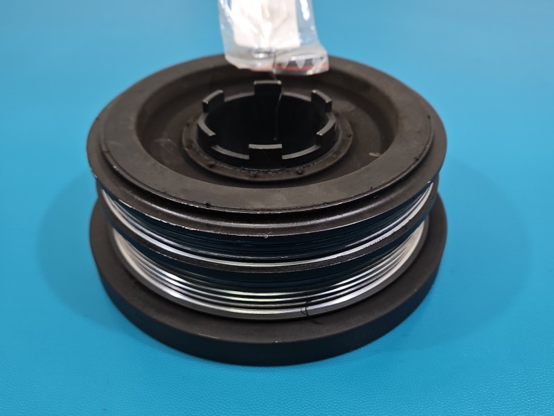 Koło pasowe wału korbowego Bmw X3 e83 2.0d