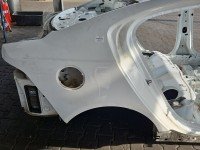 Błotnik tył prawy Jaguar XE X760 biały LRC NER polaris white ćwiartka