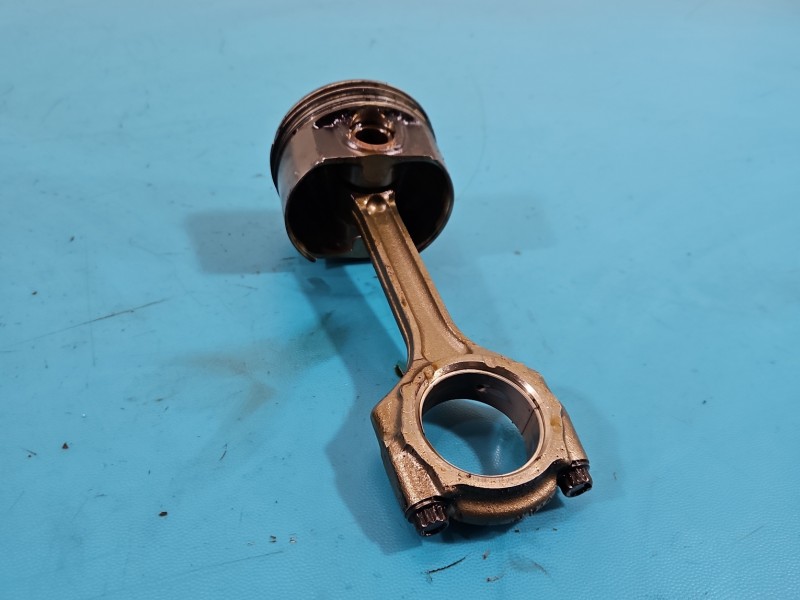 Tłok Suzuki Swift Mk6 1.6 16V 125KM