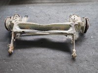 Tylna belka oś tył Toyota Proace I 13-16 2.0 D4D