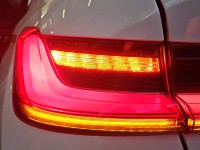 Lampa tył lewa Producent części: BMW, LED Z BŁOTNIKA 18-22 BMW G20 sedan
