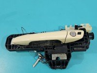 Klamka przód lewa zewnętrzna Mercedes W212 A2047601534