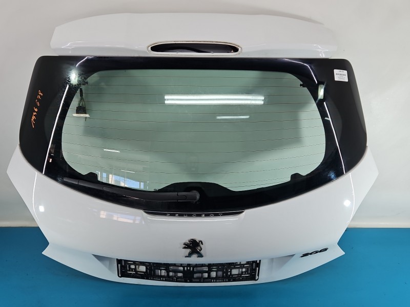 Klapa tył Peugeot 208 I HB 5d biały EWP