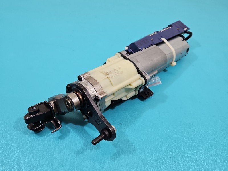 Siłownik klapy prawy teleskop AUDI Q5 8R 08- 8R0827852