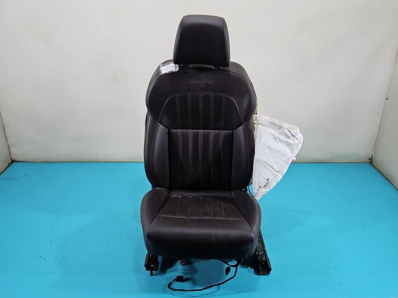 Fotel lewy przód kierowcy Skoda Superb III EU 5d