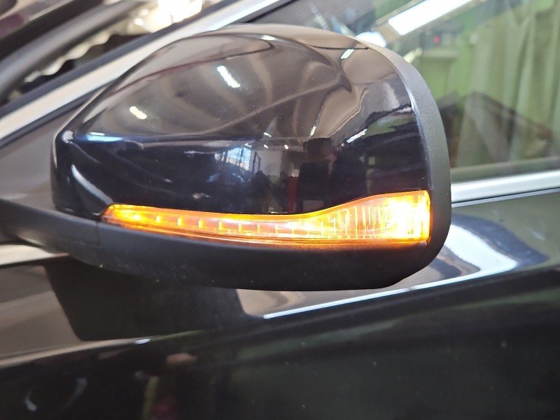 Lusterko lewe pin Volvo V40 II 12- kombi 5d kolor 717-46 europa