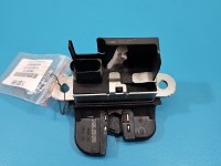 Zamek klapy tył 5M0827505E Vw Tiguan I 07- HB Volkswagen, 4pin pęknieta obudowa