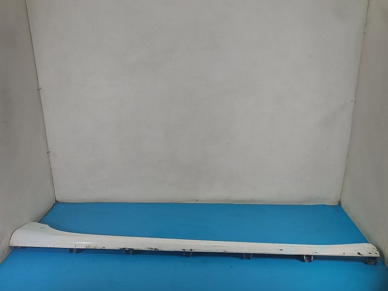 Listwa progowa prawa PRÓG NAKŁADKA Maserati Quattroporte VI 13- P6700287140, 670010639