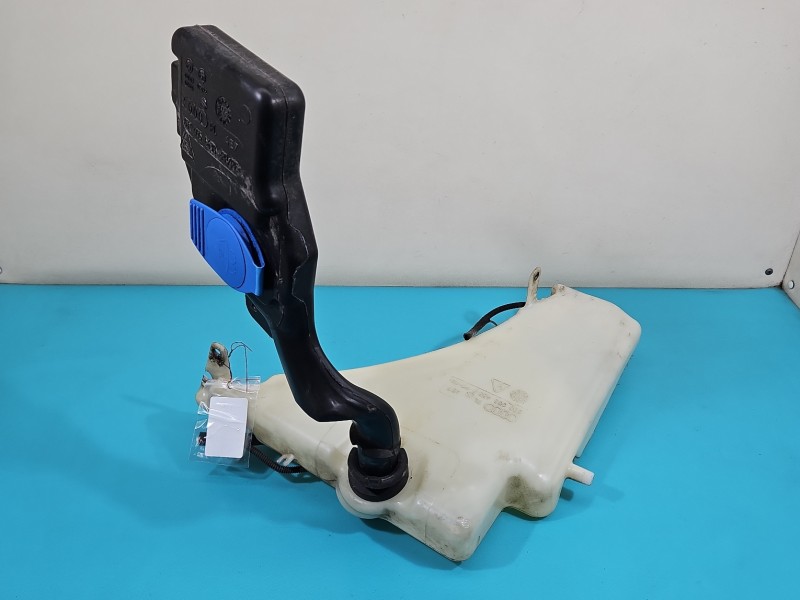 Zbiornik Zbiorniczek płynu spryskiwacza Audi A5 8T