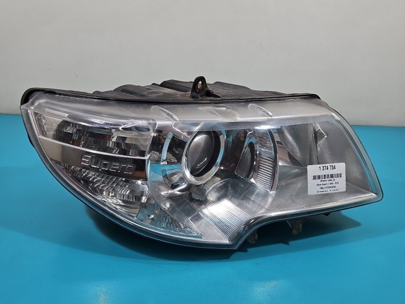 Reflektor prawy lampa przód Skoda Superb II EUROPA