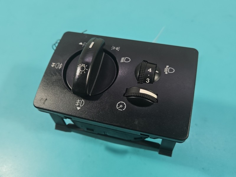 Przełącznik włącznik świateł Ford Kuga Mk1 08-13