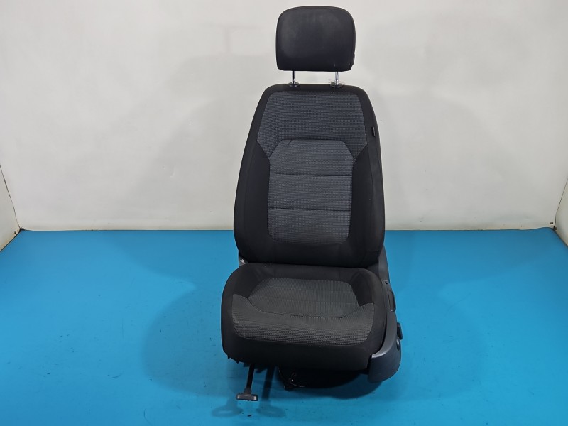 Fotel lewy przód kierowcy Vw Passat B7 5d EUROPA