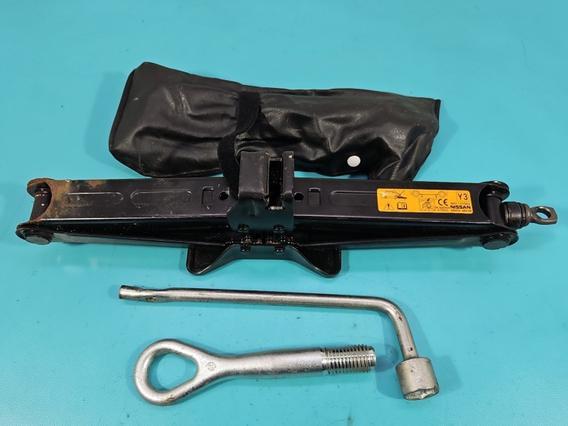 lewarek Podnośnik samochodowy trapezowy Nissan X-trail III T32 13-21