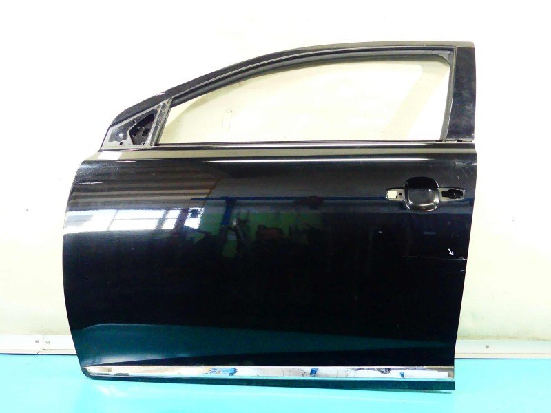 Drzwi przód lewe Suzuki Kizashi 4d czarny ZMV