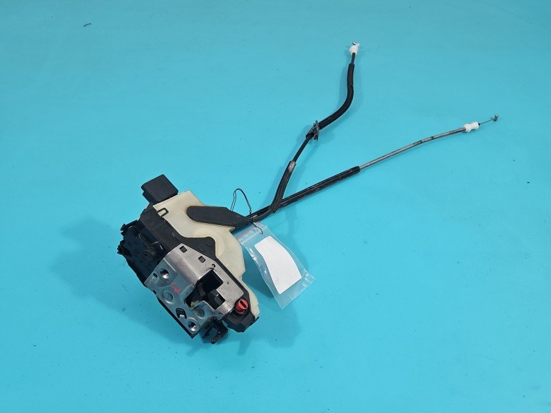 Zamek tył prawy 9685352080 Citroen C4 II Zamek tył prawy 9685352080 Citroen C4 II