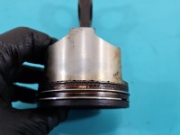 Tłok Suzuki Grand Vitara II 2.0 16V (J20a) 140KM