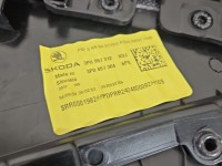 Tapicerka drzwi tył prawa boczek Skoda Superb IV 3P0867212