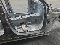 Próg prawy SŁUPEK ŚRODKOWY B Alfa romeo Stelvio HB 5d 318