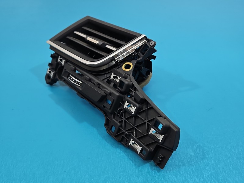 Kratka nawiewu AUDI Q7 II 4M 4M1820901AN EUROPA