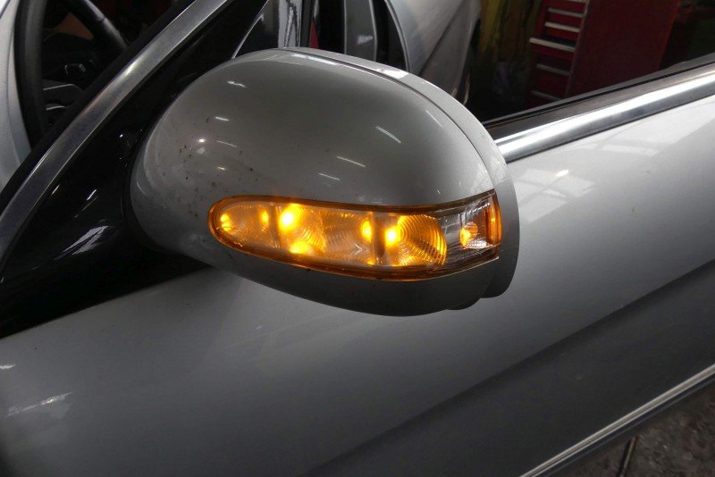 Lusterko lewe Mercedes W251 srebrny C775 europa