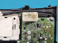 Konsola panel nawiewu INFINITI QX50