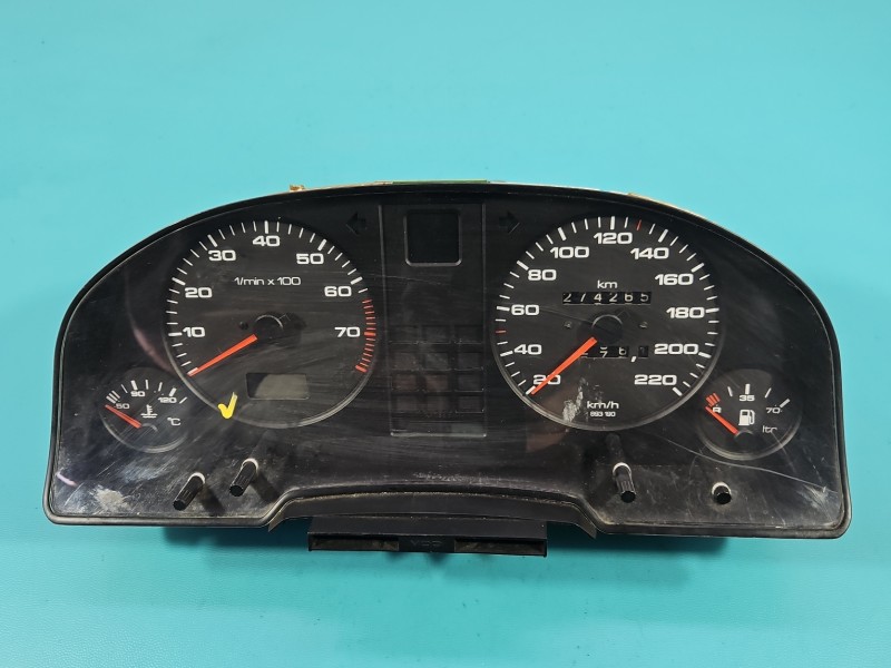 Licznik Audi 80 B3 1.6 8V 893919033BB EUROPA