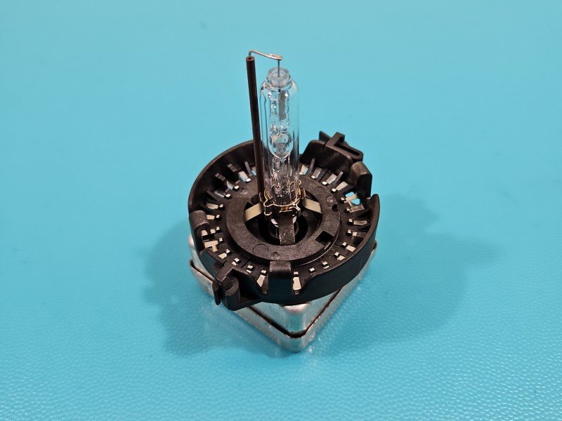 ŻARNIK STARTER ZAPŁONNIK CEWKA XENON 66140Mercedes W212 ŻARNIK STARTER ZAPŁONNIK CEWKA XENON 66140Mercedes W212