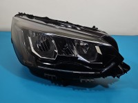 Reflektor prawy lampa przód Peugeot 2008 II EUROPA