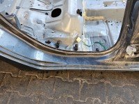 Próg prawy SŁUPEK ŚRODKOWY B Renault Clio IV 12-20 kombi 5d szary TEKPN