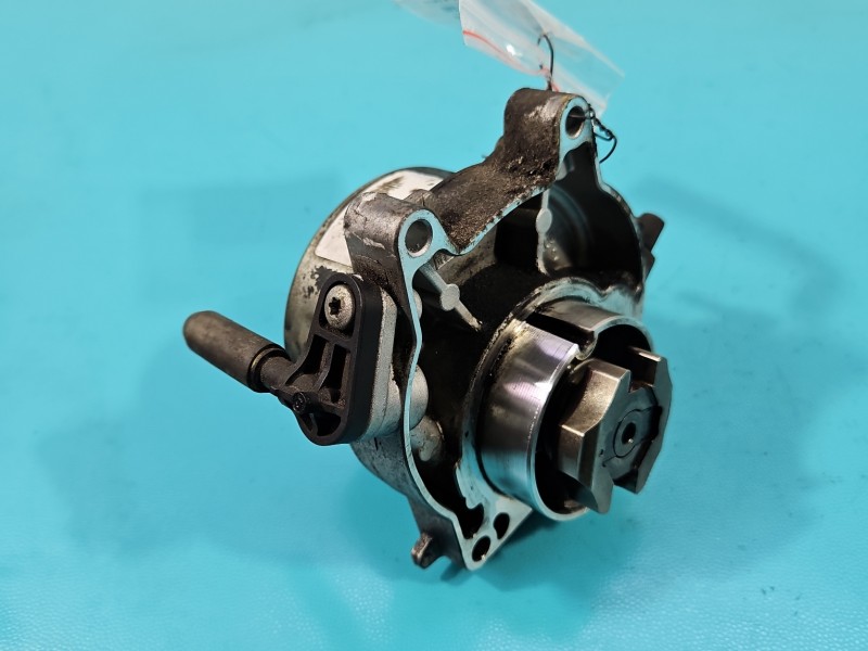 Pompa vacum Alfa romeo Giulietta 55221325 1.6 jtd