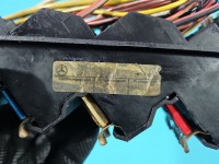 Skrzynka bezpieczników Mercedes 124