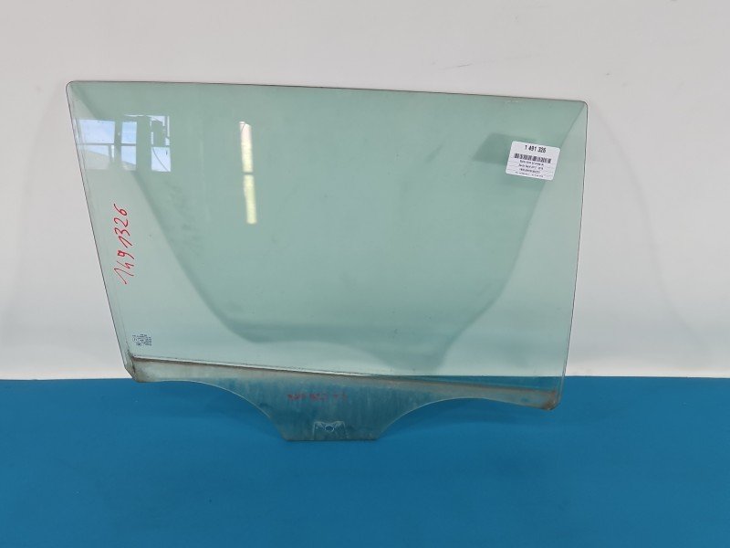 Szyba drzwi tył prawa Skoda Rapid kombi