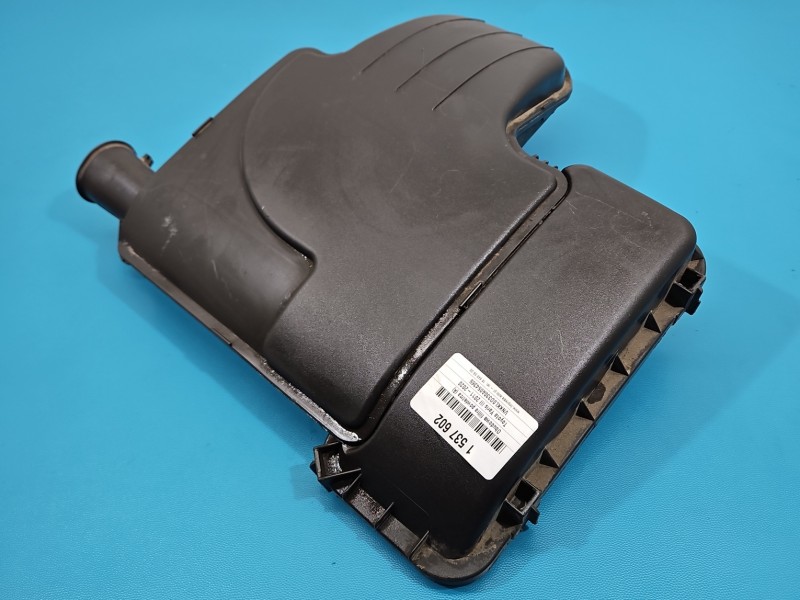 Obudowa filtra powietrza Toyota Yaris III 17705-0Q020 1.0 vvti (1KR)