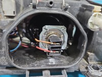 Reflektor prawy lampa przód Audi A4 B5 EUROPA 8D0941004AK