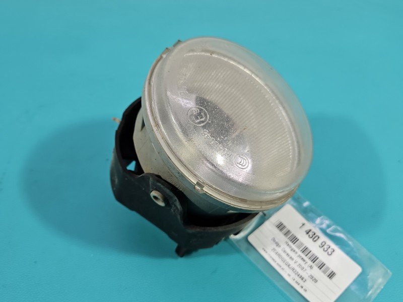 Halogen prawy Dodge Caravan V 07-20