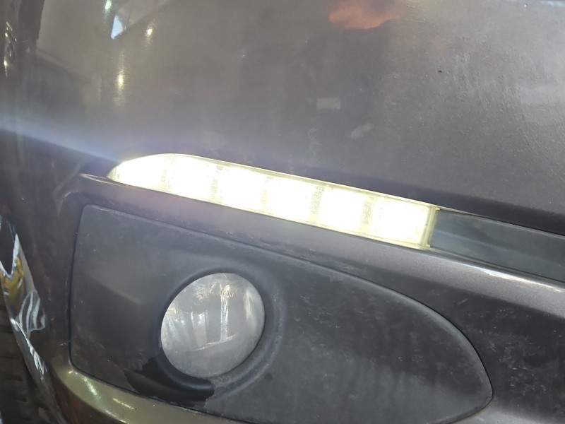 Światło jazdy dziennej prawe Peugeot 301 9802795580