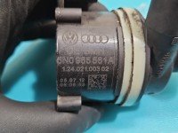Pompka obiegu wody pompa Vw Passat CC 2.0 tdi 5N0965561A