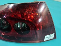 Lampa tył lewa Peugeot, Uszkodzone mocowanie wkładu, pęknięcie przy żarówce, valeo Peugeot 407 sedan