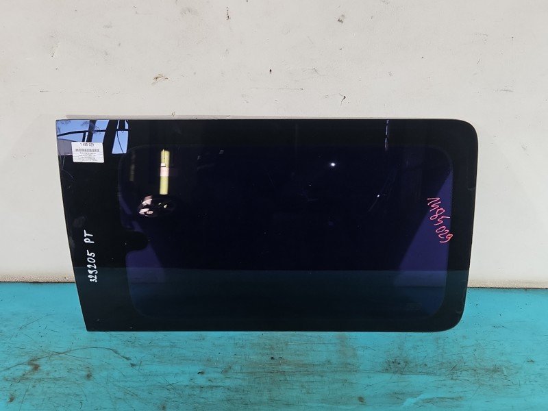 Szyba drzwi tył prawa Opel Combo C HB