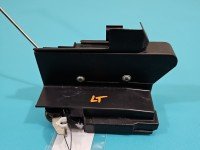 Zamek tył lewy 825033052RB Dacia Sandero III 20- Producent części: Dacia, 2pin